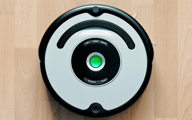 Dyson vs. Vorwerk Saugroboter: Die wichtigsten Unterschiede (mit Modell-Vergleich)