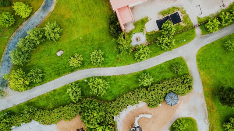 Mähroboter für mehrere Flächen: So funktioniert’s