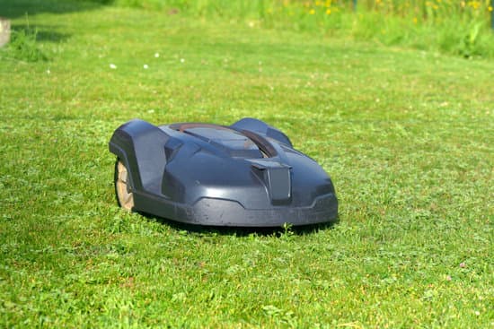 Mähroboter Begrenzungskabel reparieren: So klappt es garantiert