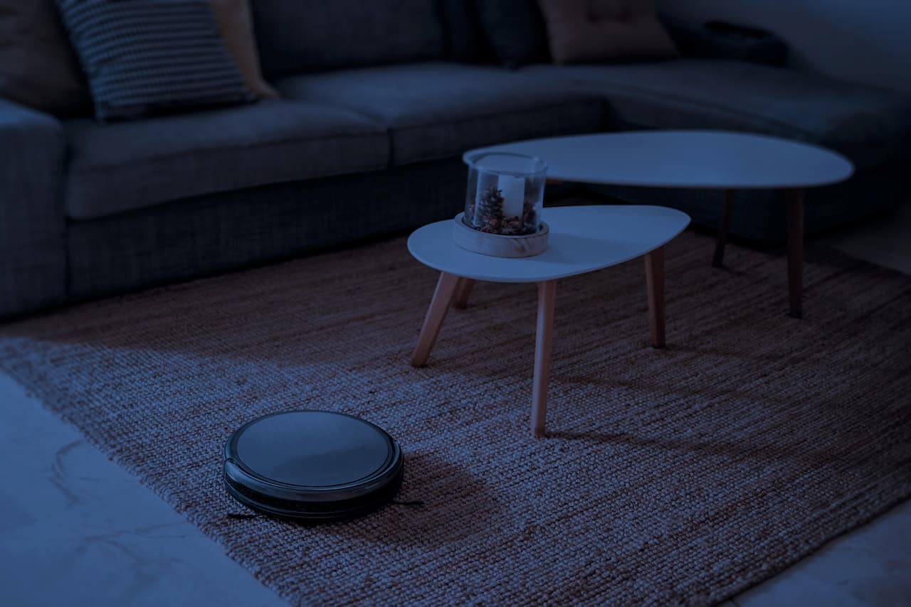 ᐅ Saugroboter nachts laufen lassen: Hilfreiche Tipps und wie es